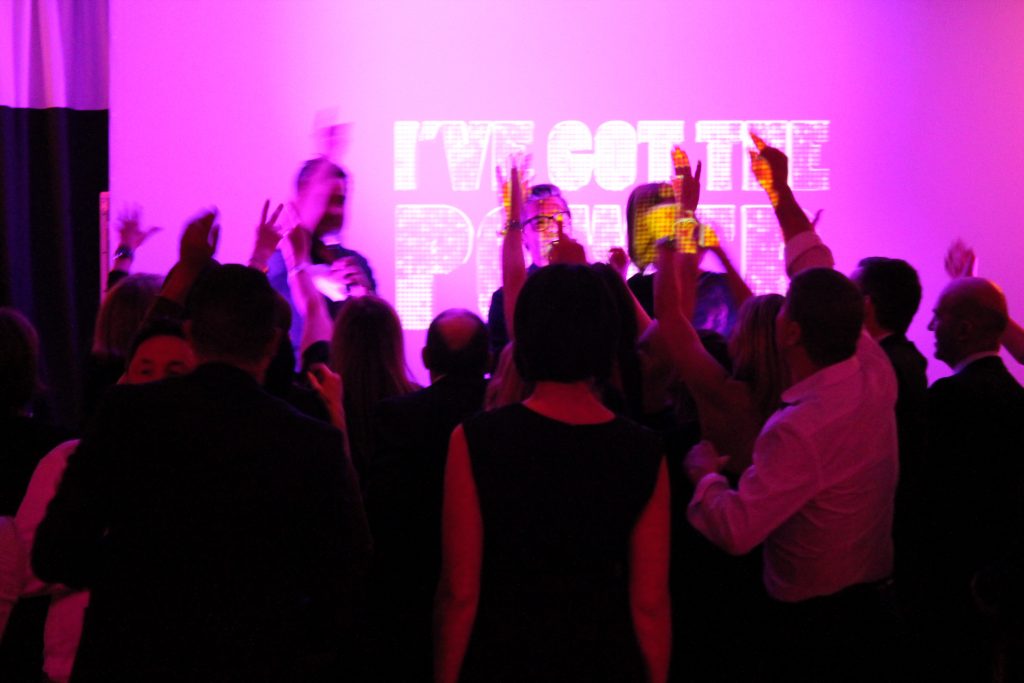 soiree entreprise concept jeu