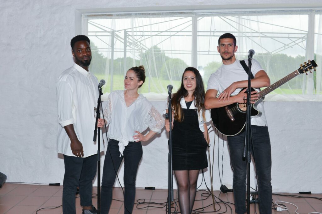 Groupe cover-acoustique, Île de France et Normandie