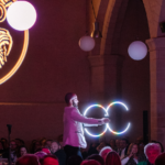 Soirée gala Cérémonie SaintEloi jonglage lumineux