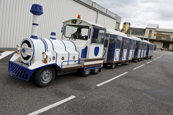 Animation petit train - family day - visite de site ou d'usine