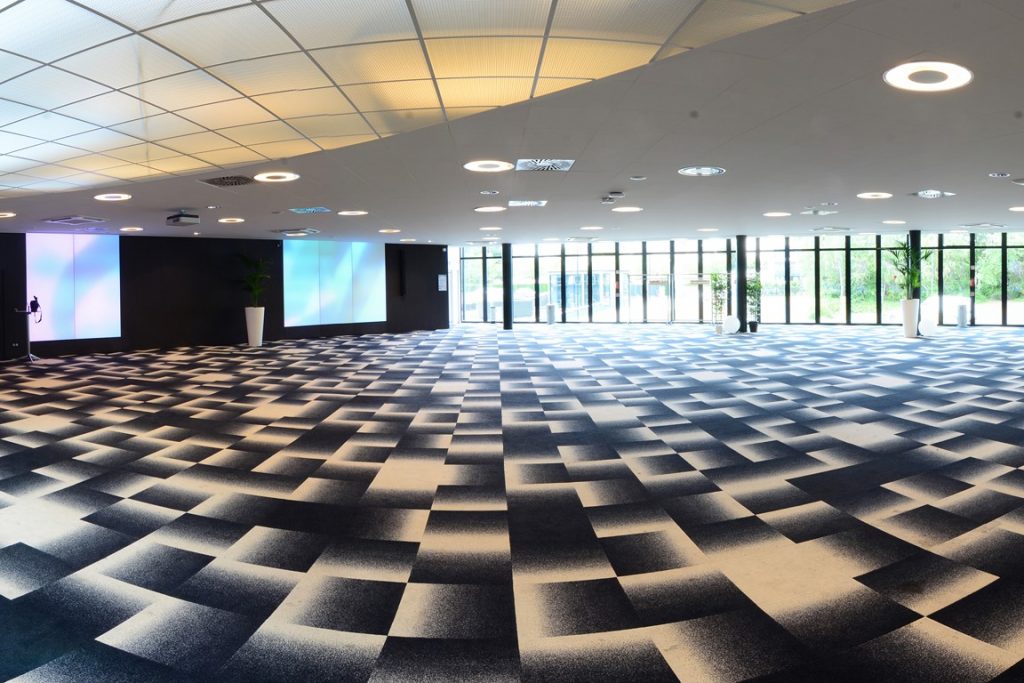 Centre-de-Conference-du-cRedit-Agricole---valdorne